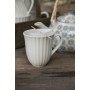 Tasse en grès rainurée