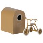 Tricycle Maileg et on garage