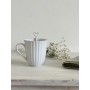 Tasse en grès rainurée