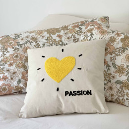 Coussin coeur Jaune