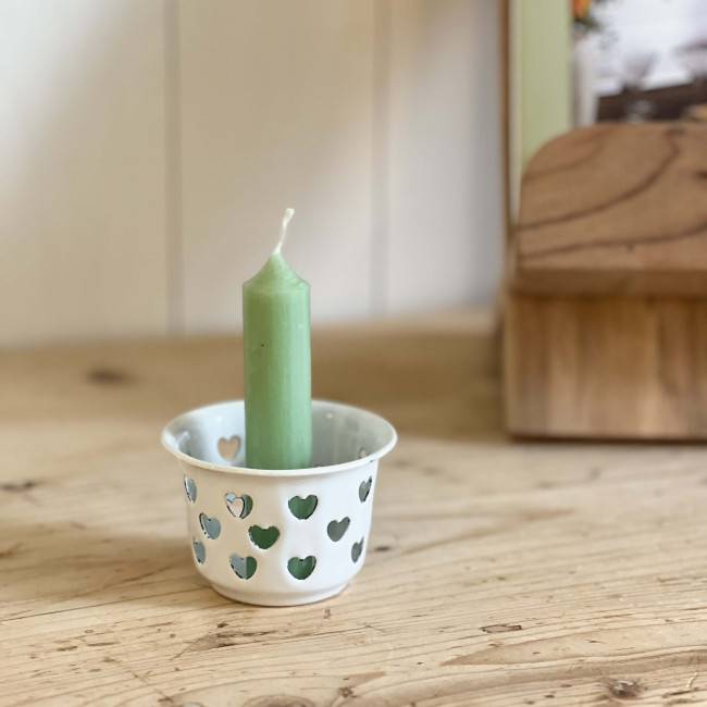 Bougeoir en émail petits coeurs