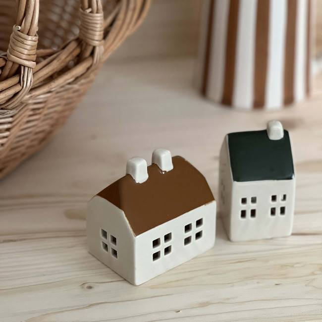 Duo de maisons en céramiques décoratives - toits colorés