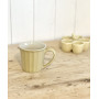 Tasse en grès ocre jaune