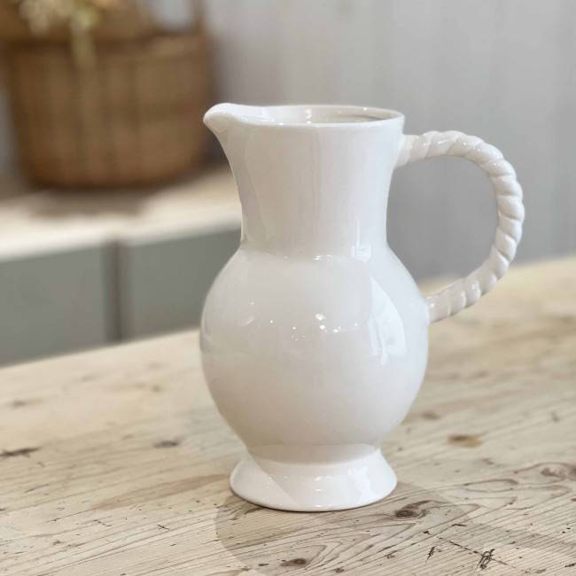 Pichet anse torsadée